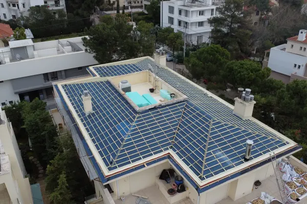 Φυσικό κίτρινο κεραμίδι στην Κηφισιά